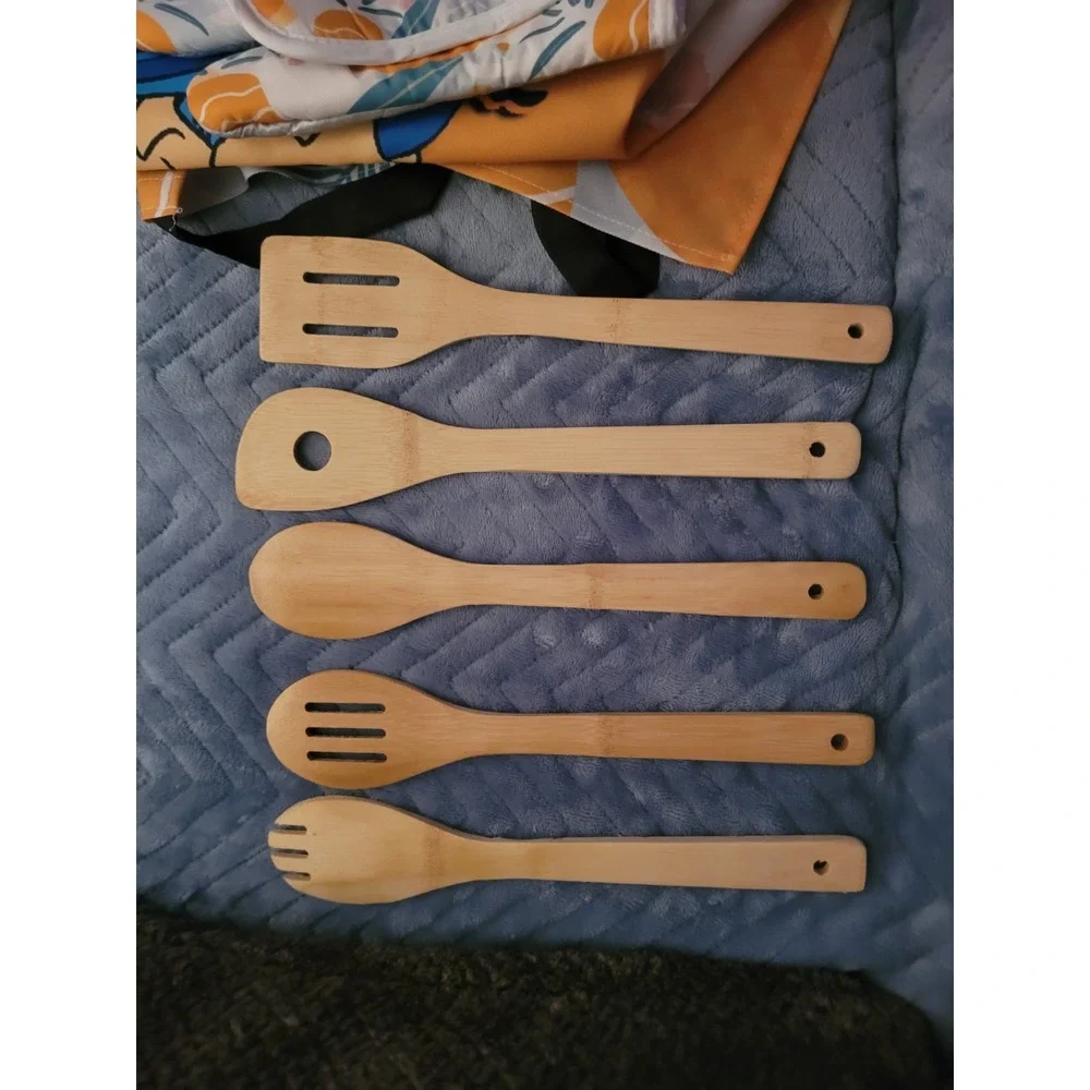 Lilo And Stitch Bamboo Utensils (Set Of 5)Plus Apron, Pot Holder, Glove